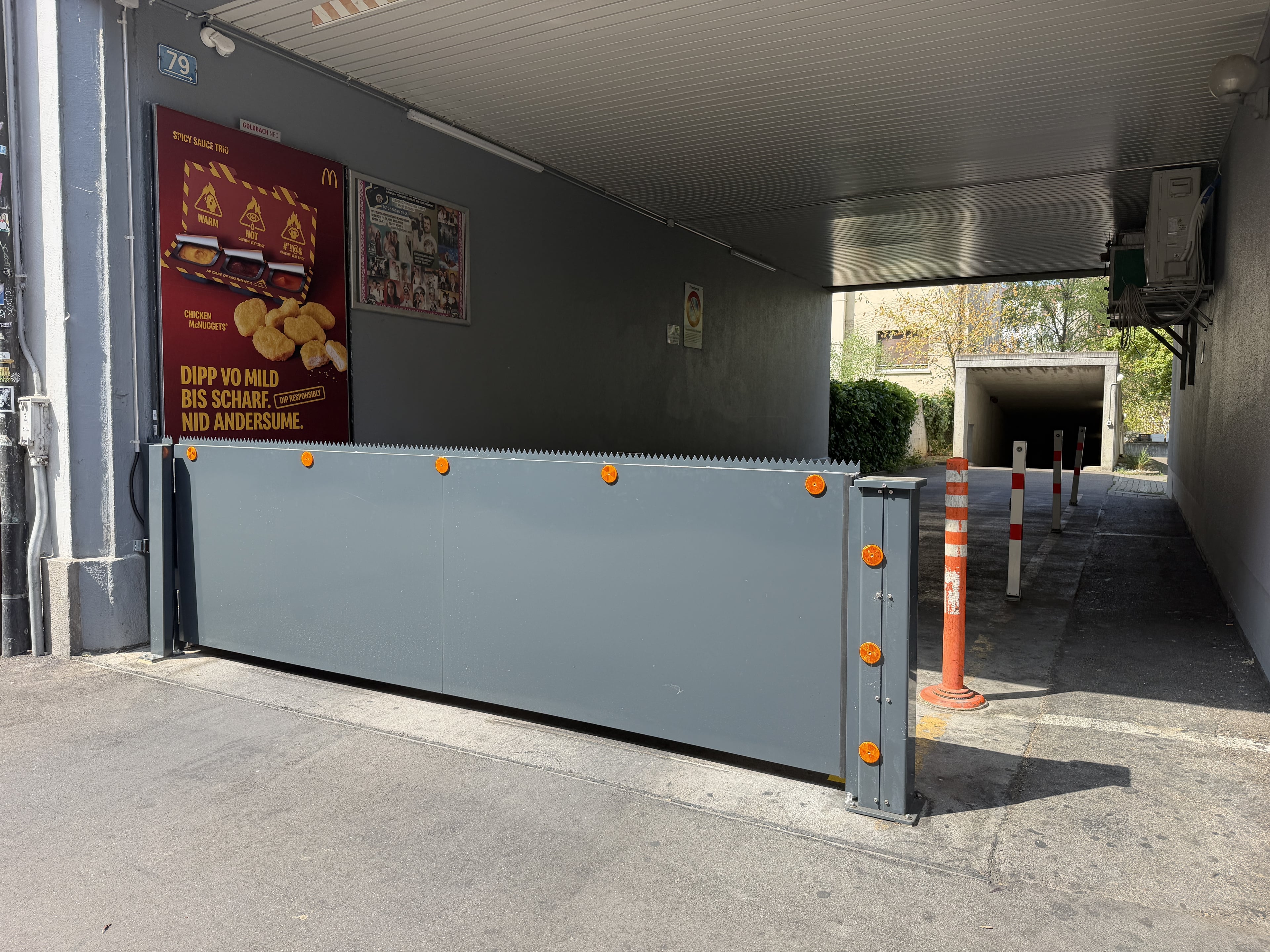 Tiefgaragenplatz mit gesicherter Zufahrt in Basel mieten - 1