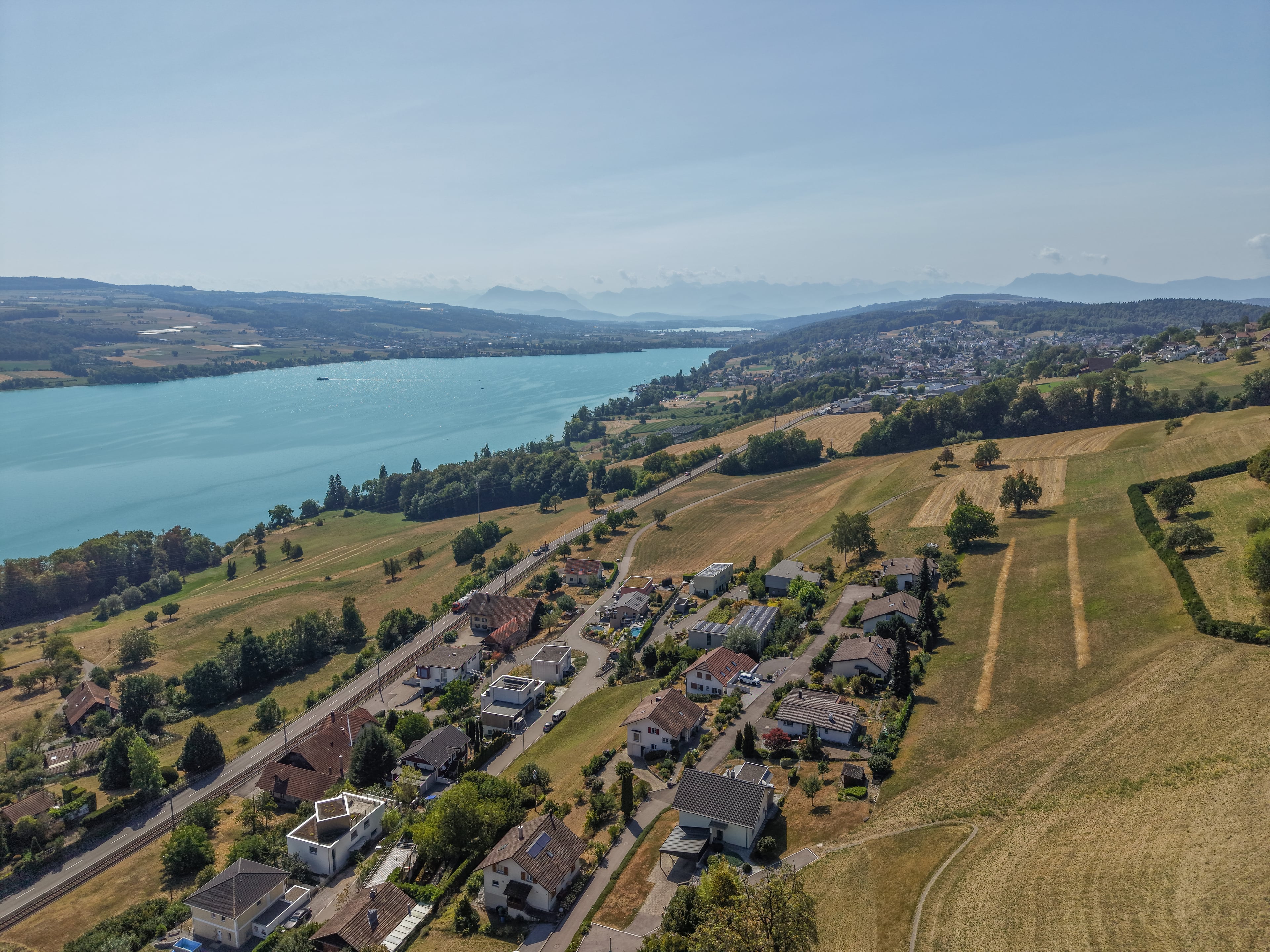 5.5-Zi. Einfamilienhaus in Birrwil mit grosszügigem 1'194 m² Grundstück - 2