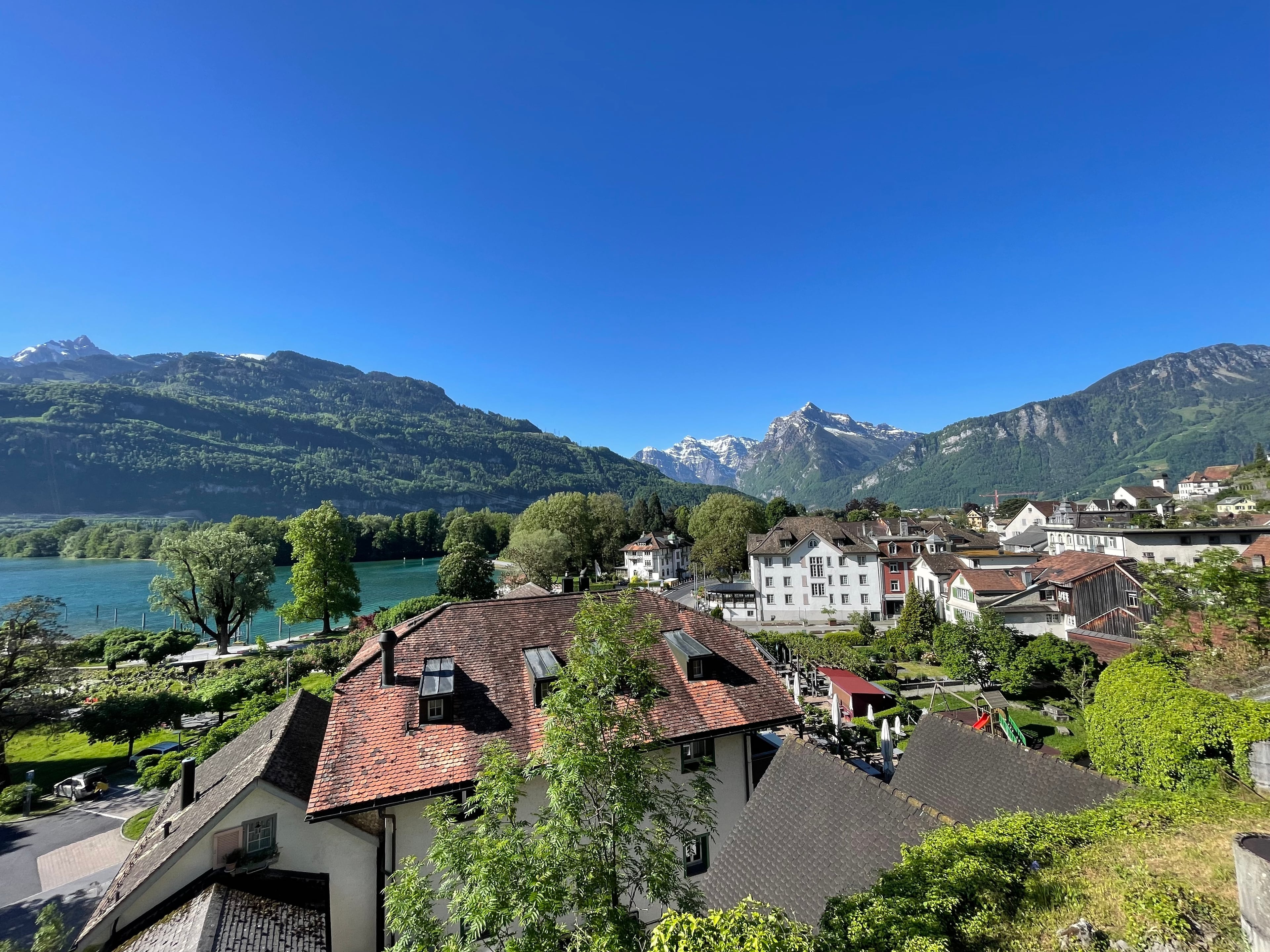 1-Zimmer-Terrassenwohnung mit Seesicht in Weesen - 2