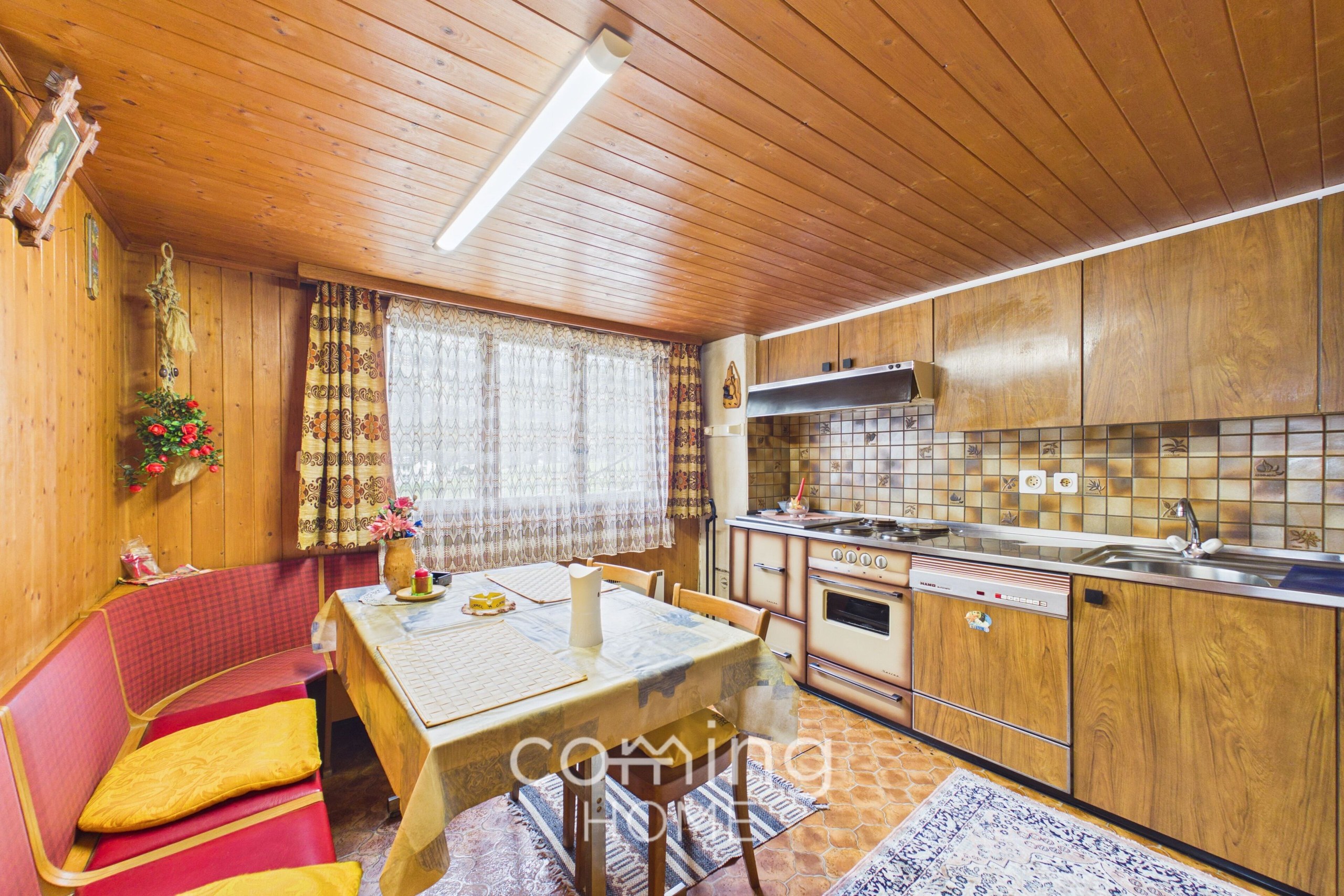 Charmante 4-Zimmerwohnung in Saas-Grund mit sonniger Bergsicht - 2