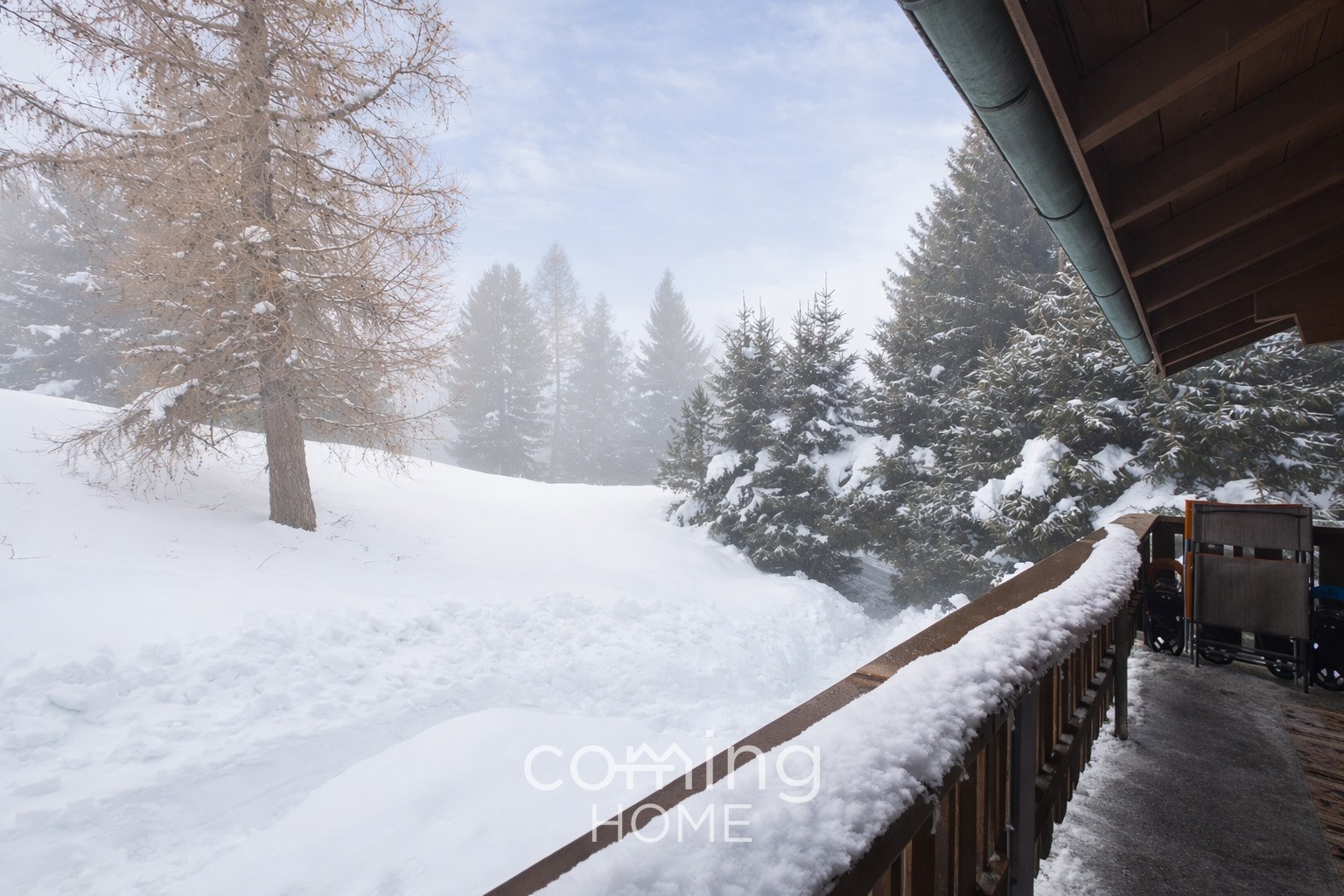 Traumhaftes Chalet mit Weitblick, 2 Wohnungen & Baulandreserve in Bürchen - 2