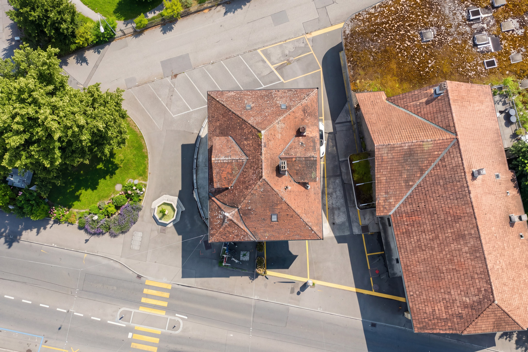 Mehrfamilienhaus mit 3 Einheiten und einem Restaurant im Zentrum von Nidau - 4