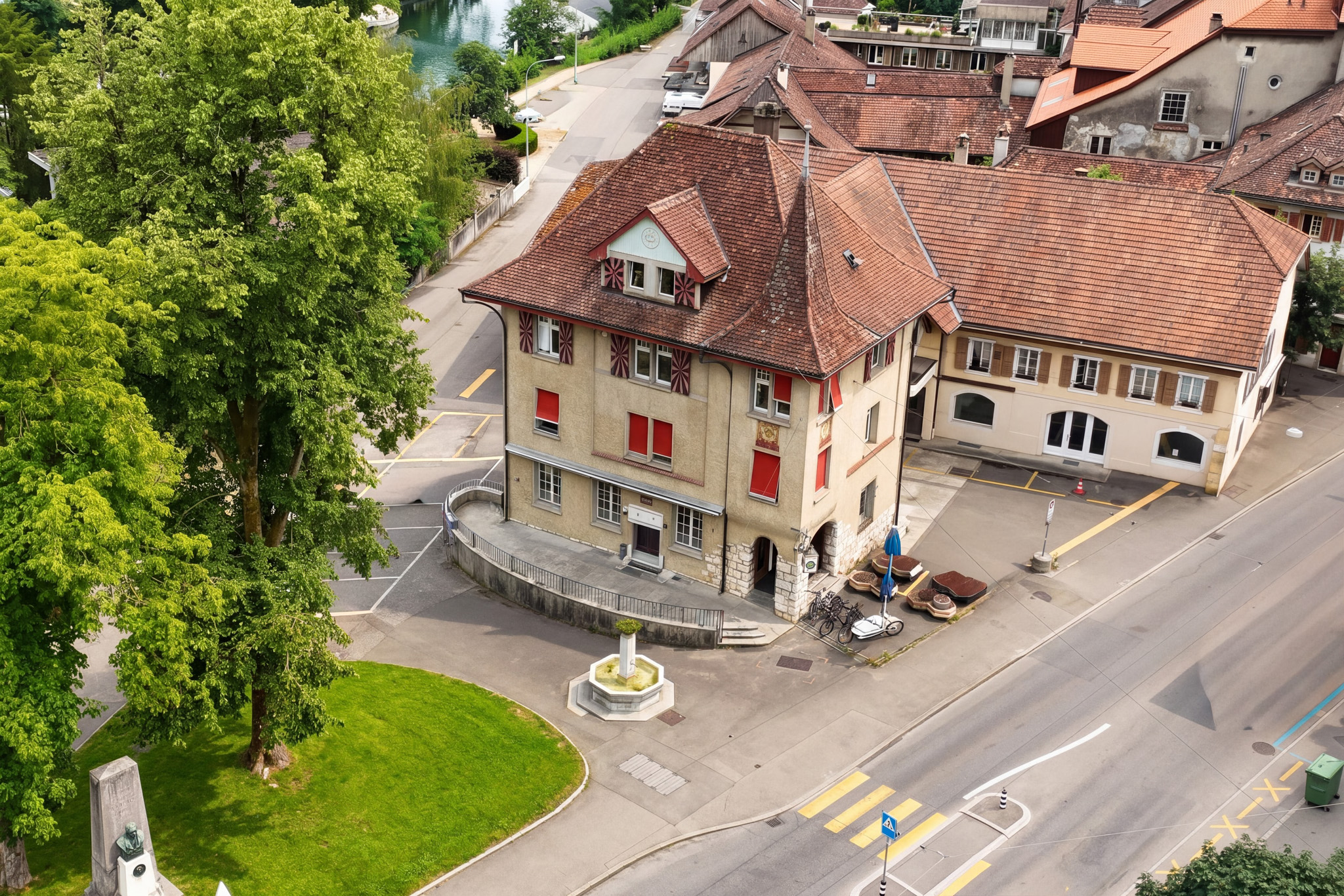 Mehrfamilienhaus mit 3 Einheiten und einem Restaurant im Zentrum von Nidau - 3
