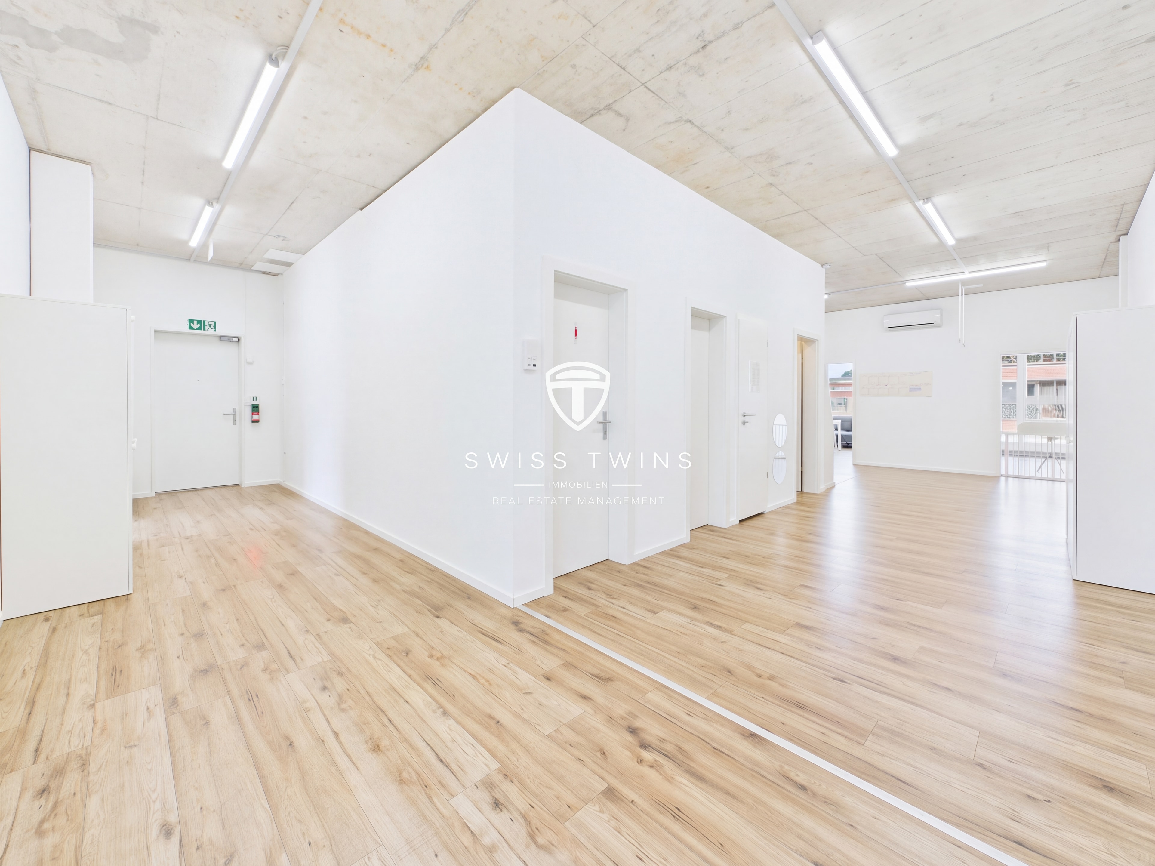 Moderne 5.5-Zimmer Büro-/Gewerbefläche in Baar mieten - 2