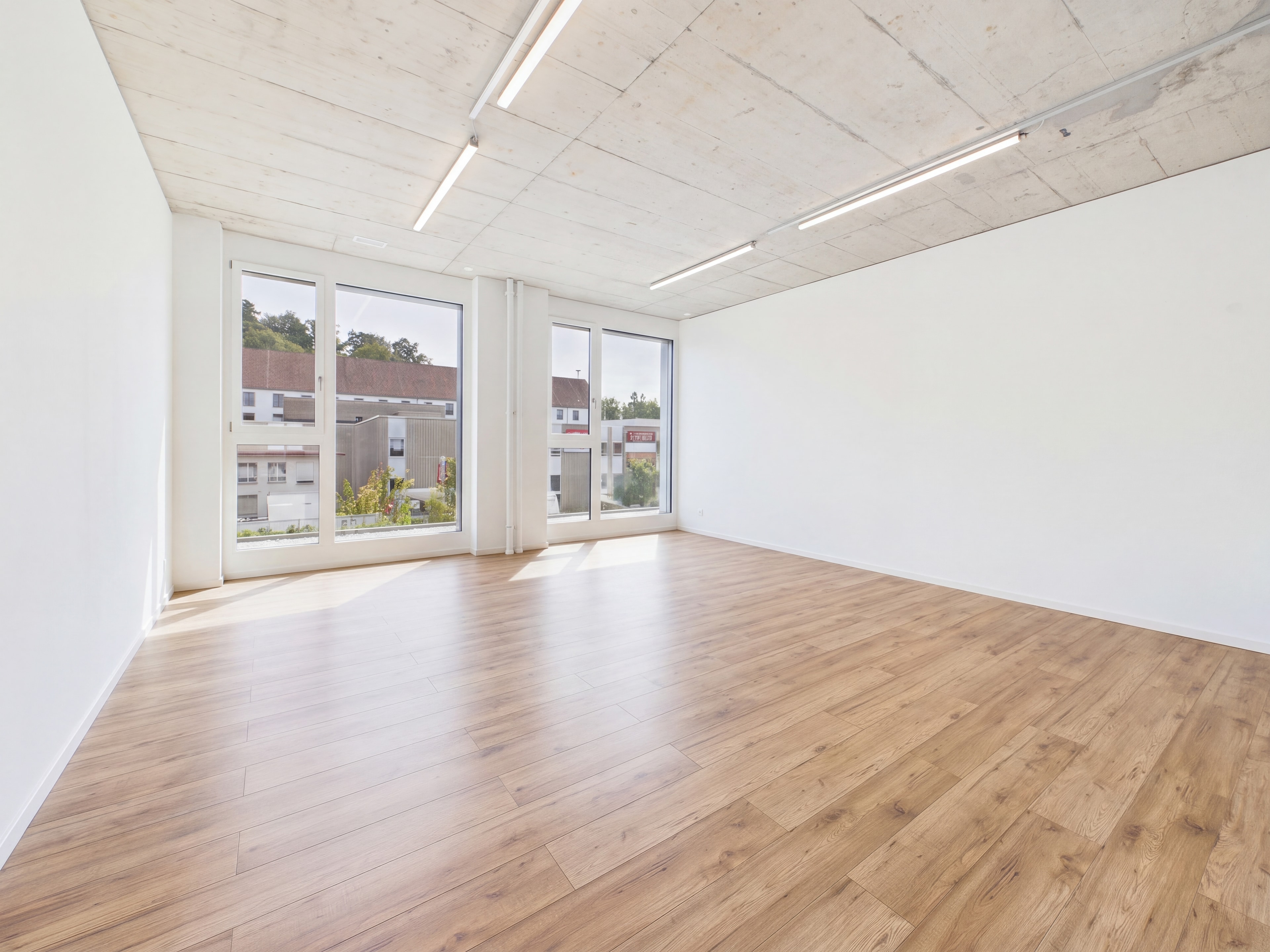 Moderne 5.5-Zimmer Büro-/Gewerbefläche in Baar mieten - 3